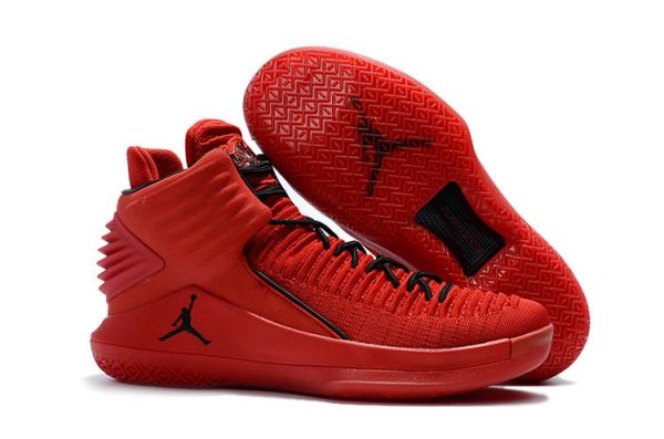 AIR JORDAN 32