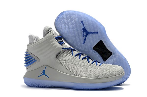 AIR JORDAN 32